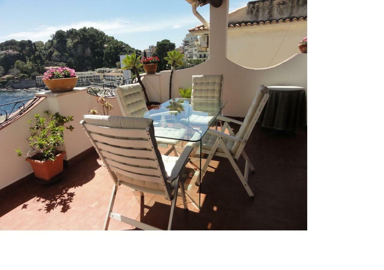 Apartament La Bomboniera Della Brigata Spendereccia! Taormina Zewnętrze zdjęcie